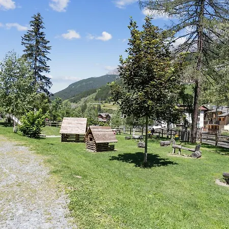 Family Chalet Ski And Trekking *